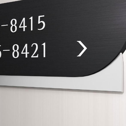 創(chuàng)意展示廳桌椅設(shè)計案例分享：展示產(chǎn)品與品牌的獨特風(fēng)格